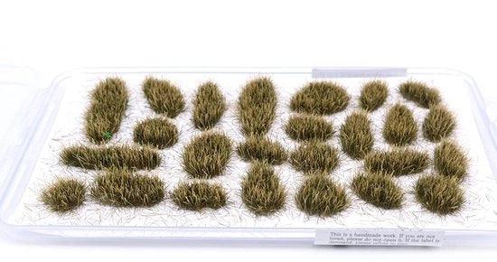 Campo da Gioco Fissile - Modellazione Erba Artificiale - Effetto Realistico - Colorazione Giallogrigia - Erba Autoadesiva - Adatto a Giochi di Strategia - 32 pezzi