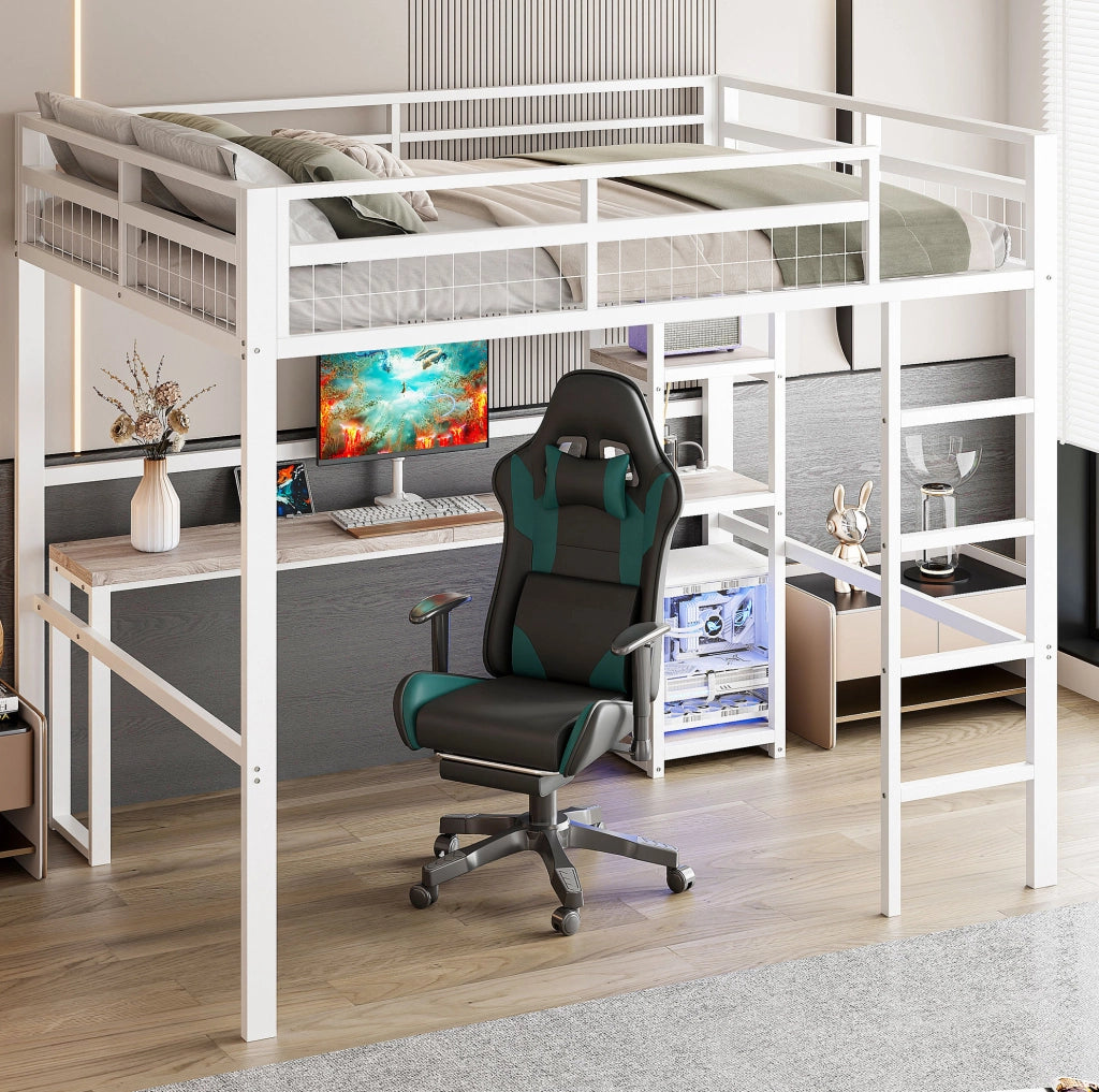 Letto a soppalco 140x200 cm con scrivania, ripiani e prese USB-C bianco