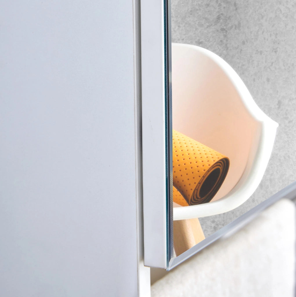 Specchiera da bagno bianca in MDF con vani a giorno
