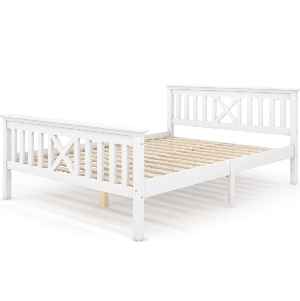 Letto matrimoniale in legno massiccio di pino bianco 140x200 cm con rete a doghe e testiera a X
