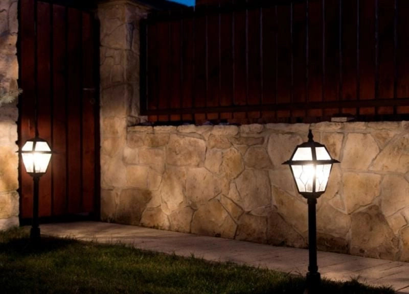 Testa lampada giardino WITRAŻ E27 nera vetro SU-MA