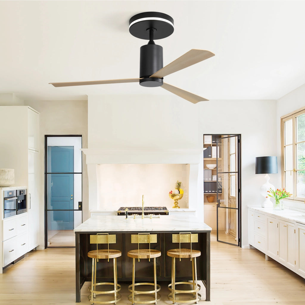 Ventilatore da soffitto 132 cm con luce e telecomando; motore DC reversibile; 6 velocità; 3 pale in ABS; nero