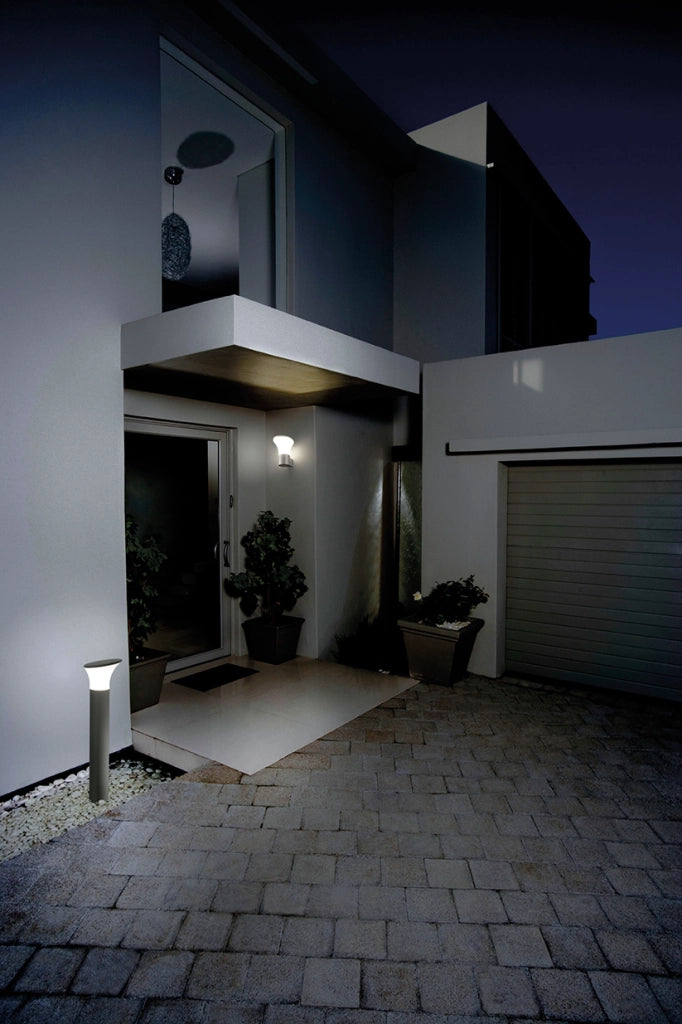 APPLIQUE DA ESTERNO ARES NERO 1 LUCE ATTACCO E27 IP54 H.21CM