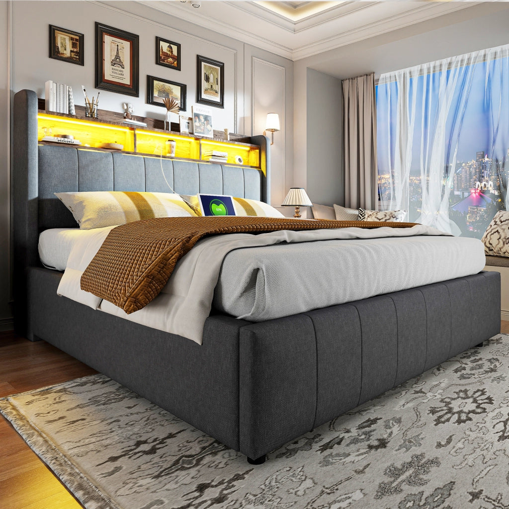Letto contenitore 160 × 200 cm imbottito con LED USB e Type-C testiera con ripiani in tessuto grigio