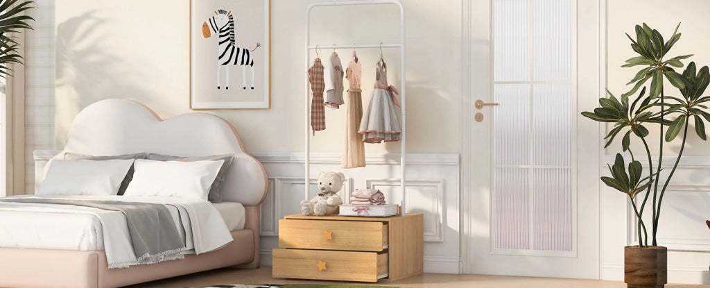 Appendiabiti per bambini con 2 cassetti, maniglie a stella, struttura in legno 70×55×168 cm, colore legno