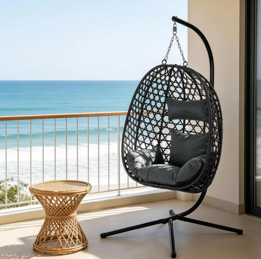 Poltrona sospesa regolabile in rattan PE con base stabile