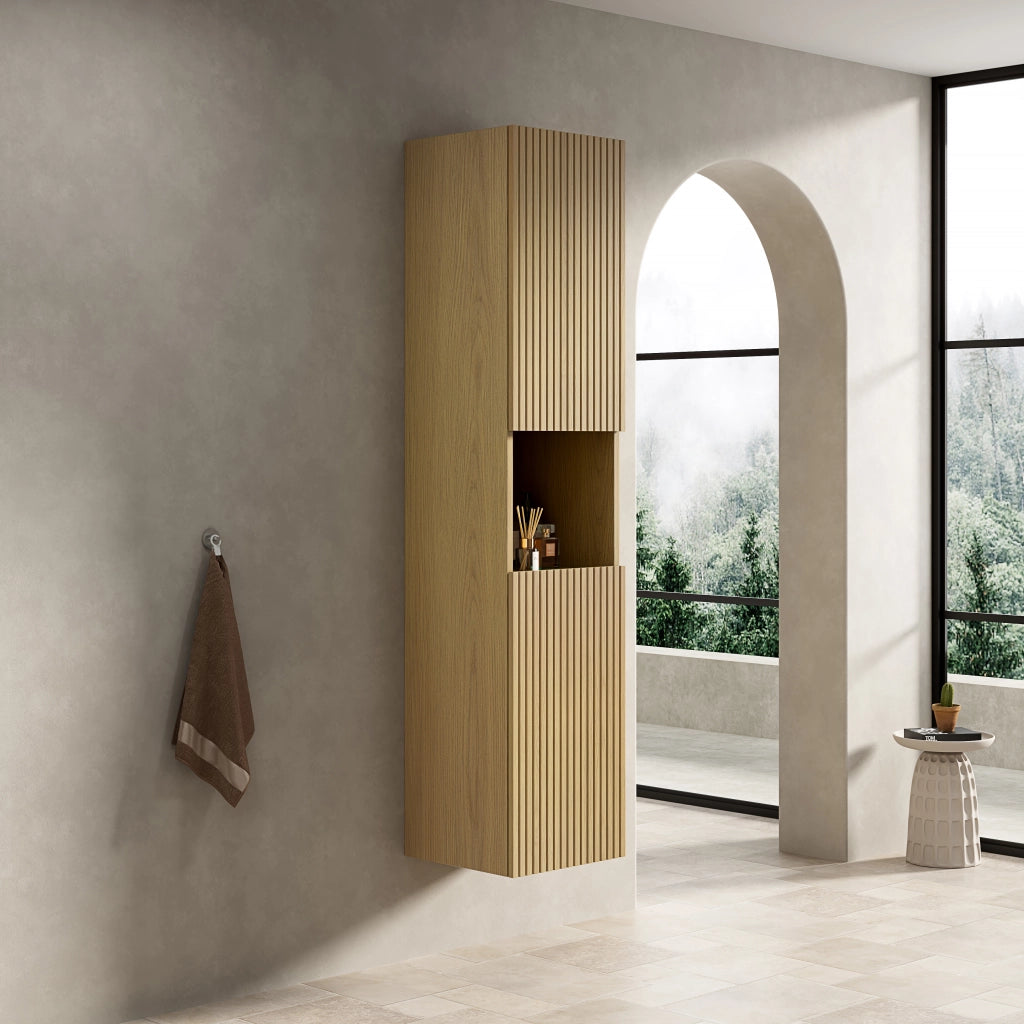 Colonna bagno con 2 ante e 1 vano aperto; ripiani regolabili e chiusura ammortizzata; in multistrato rovere dorato