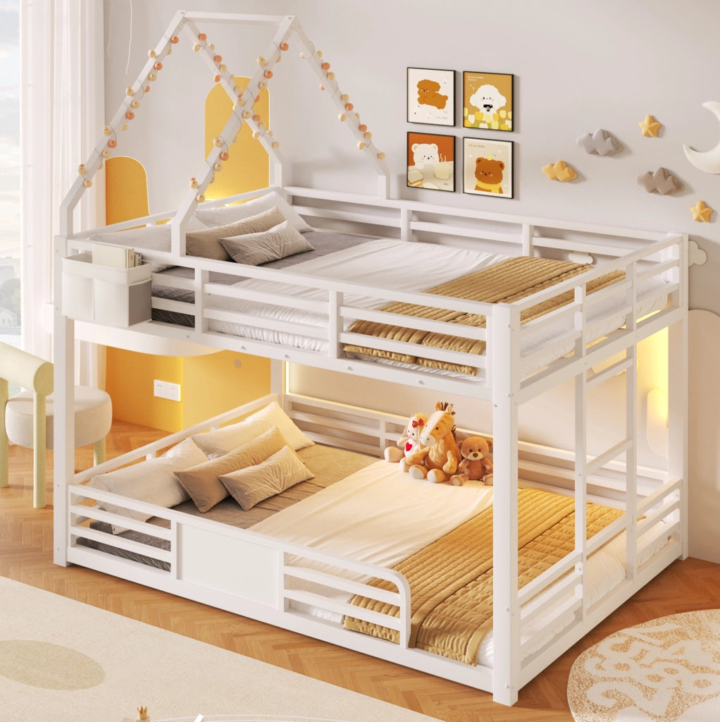 Letto a castello 140x200 cm in metallo e MDF con LED multicolore; design casetta bianco