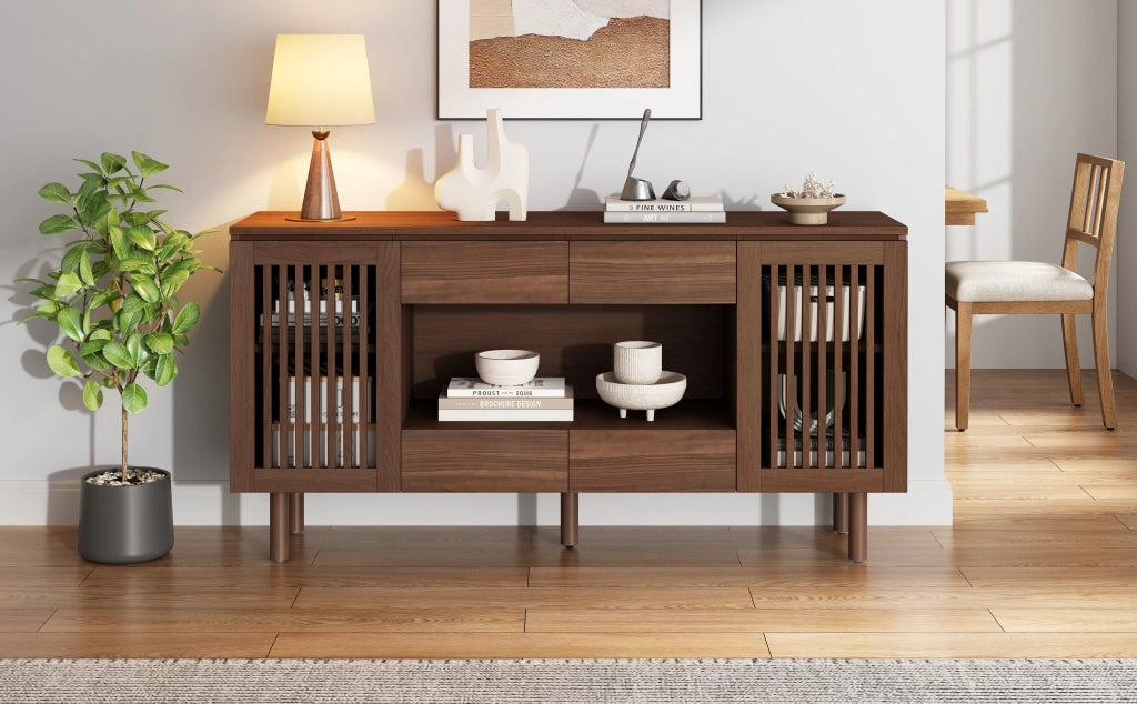 Credenza soggiorno color noce 140 x 35 x 71 cm con 4 cassetti e 2 ante a doghe; MDF e gambe in legno massello