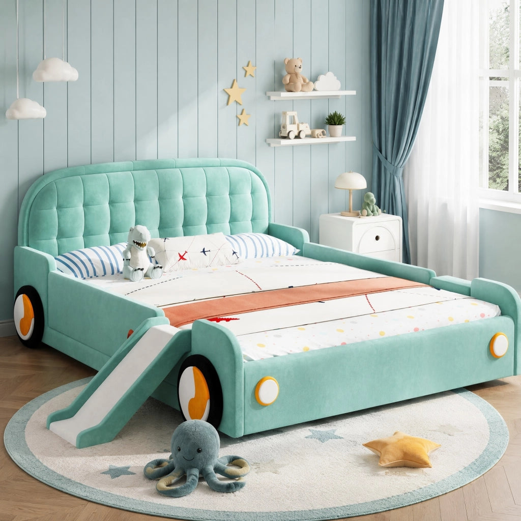 Letto per bambini a forma di auto 140 × 200 cm con scivolo e scaletta imbottito in velluto blu-verde