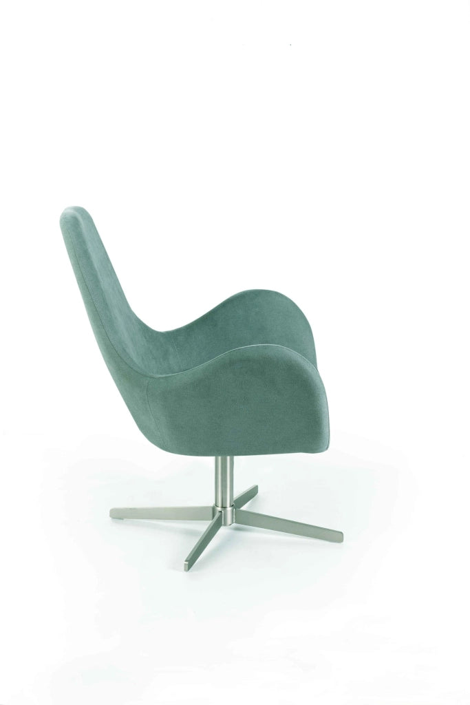Poltrona Girevole Olga in Tessuto Acquamarina con Base Cromata in Metallo - Design Moderno Sinuoso per Arredo Interno 72x64x85 cm