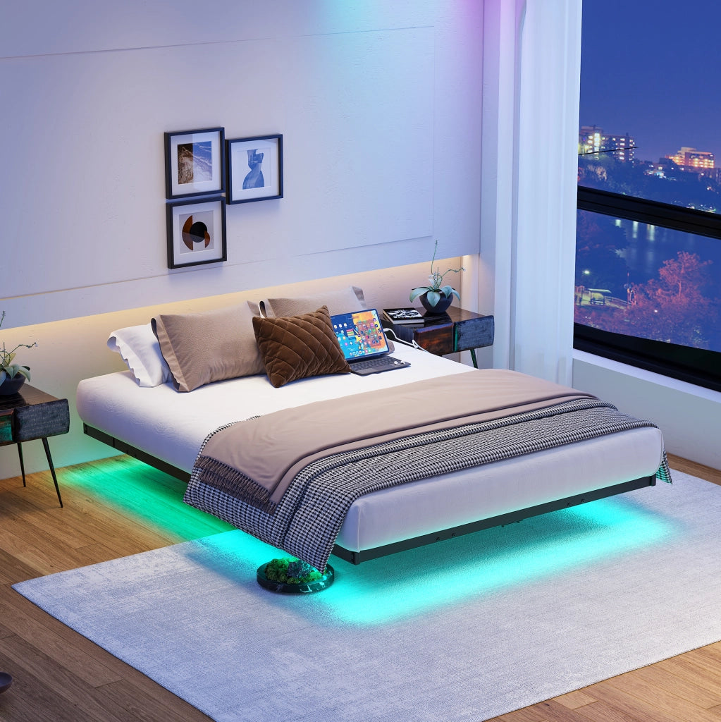 Letto con struttura sospesa 140x200 cm in metallo con illuminazione LED e stazione di ricarica integrata, telaio robusto con rete a doghe, colore nero