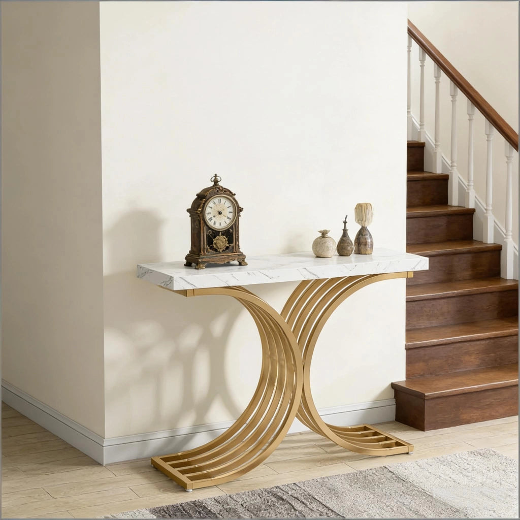 Consolle con piano rettangolare in marmo artificiale e struttura geometrica in metallo dorato per ingresso e soggiorno, 100 × 30 × 80 cm