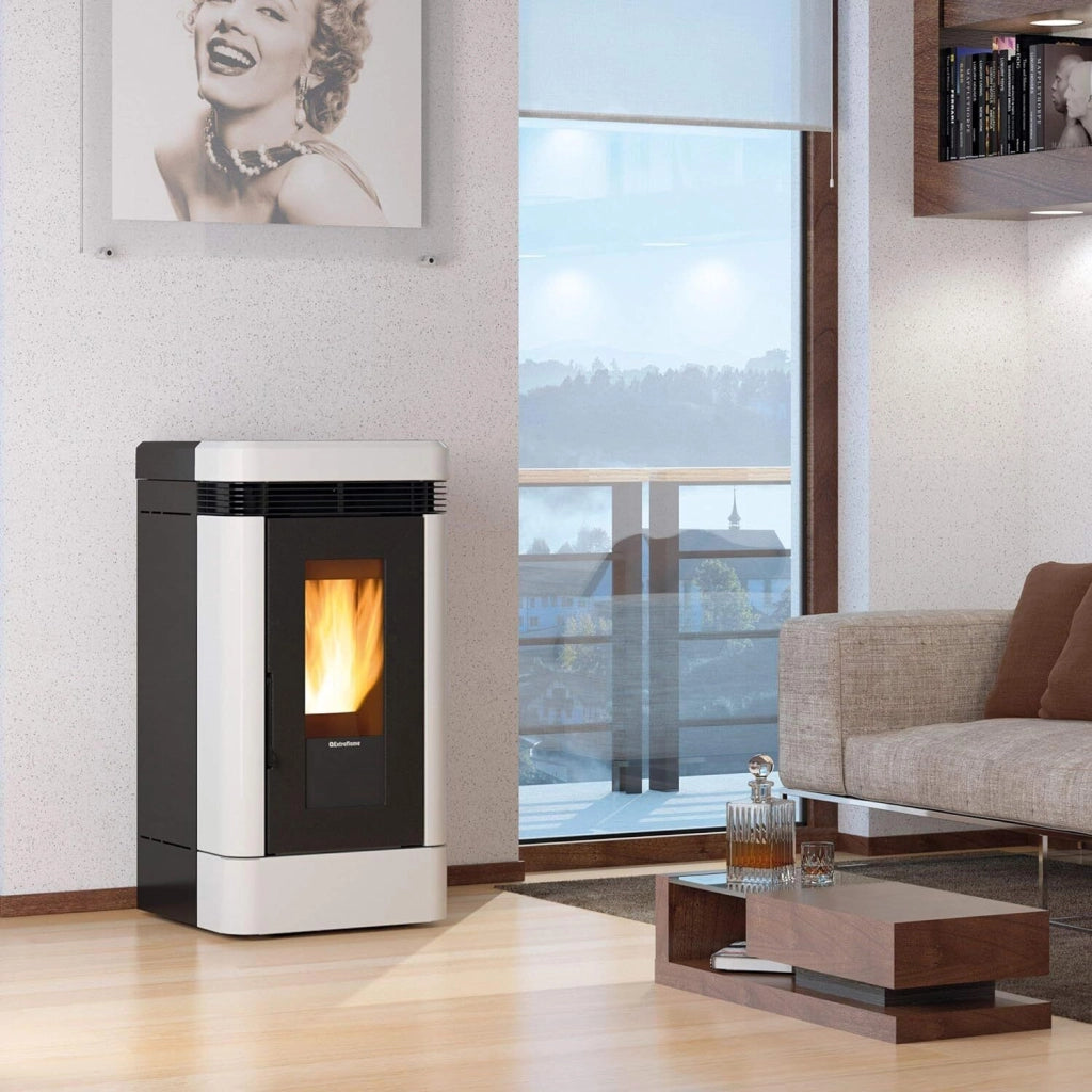 La Nordica 1283251 Lucia Plus Stufa a Pellet Canalizzata Potenza 3 6 12 kW Efficienza 91 7% con Telecomando e Wi Fi colore Bianco