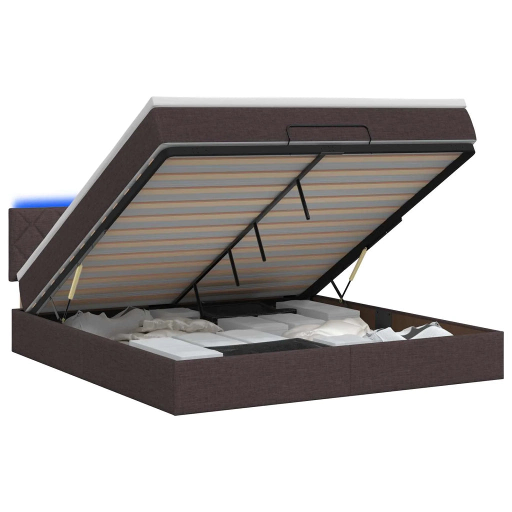 Letto Ottomano con Materasso e LED Marrone Scuro 180 x 200 cm 3457012