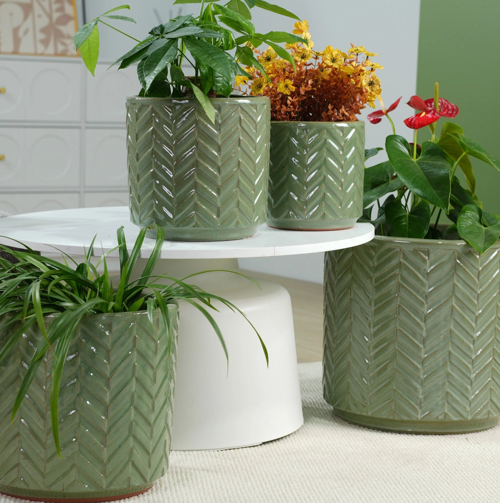 Vaso in ceramica mini Ø20 cm verde salvia lucido con rilievo a spina di pesce e foro di drenaggio