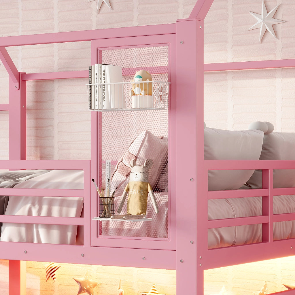 Letto a soppalco 140 × 200 cm con scivolo scala con ripiani LED Bluetooth in metallo e MDF rosa