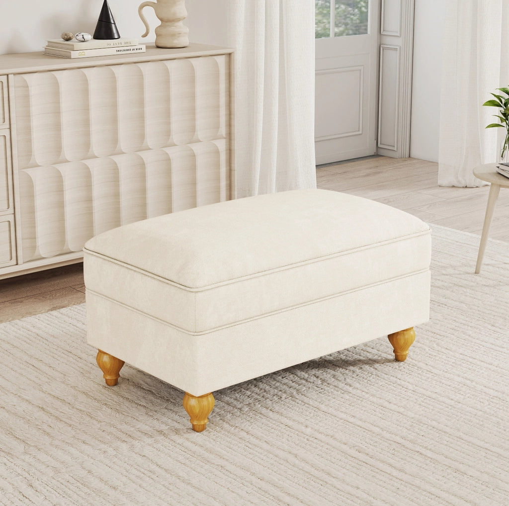 Pouf Windsor in tessuto chenille bianco con dettagli argentati