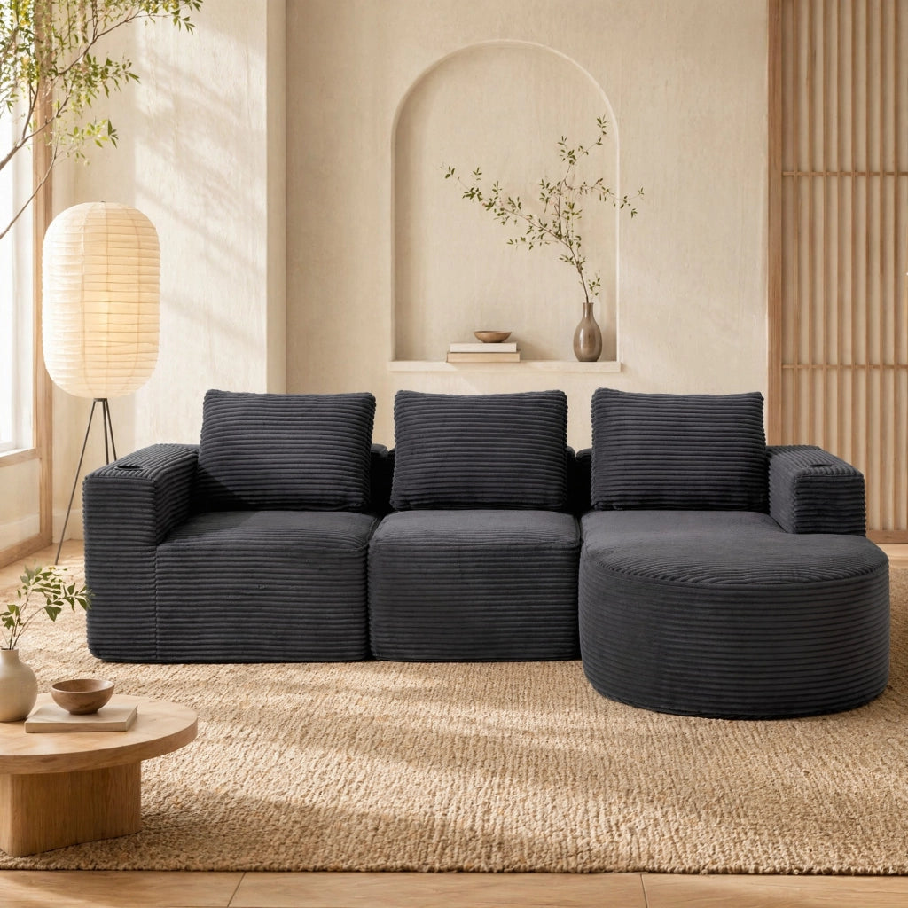 Divano imbottito 265x176x60 cm con 3 cuscini e portabicchieri; grigio scuro