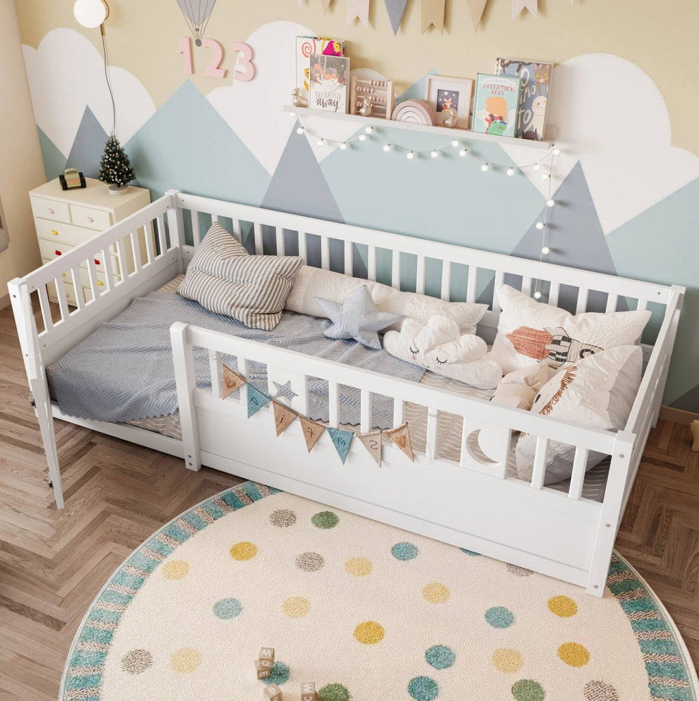 Letto per bambini 90x190 cm con spondine di sicurezza e chiusura; in pino e multistrato bianco