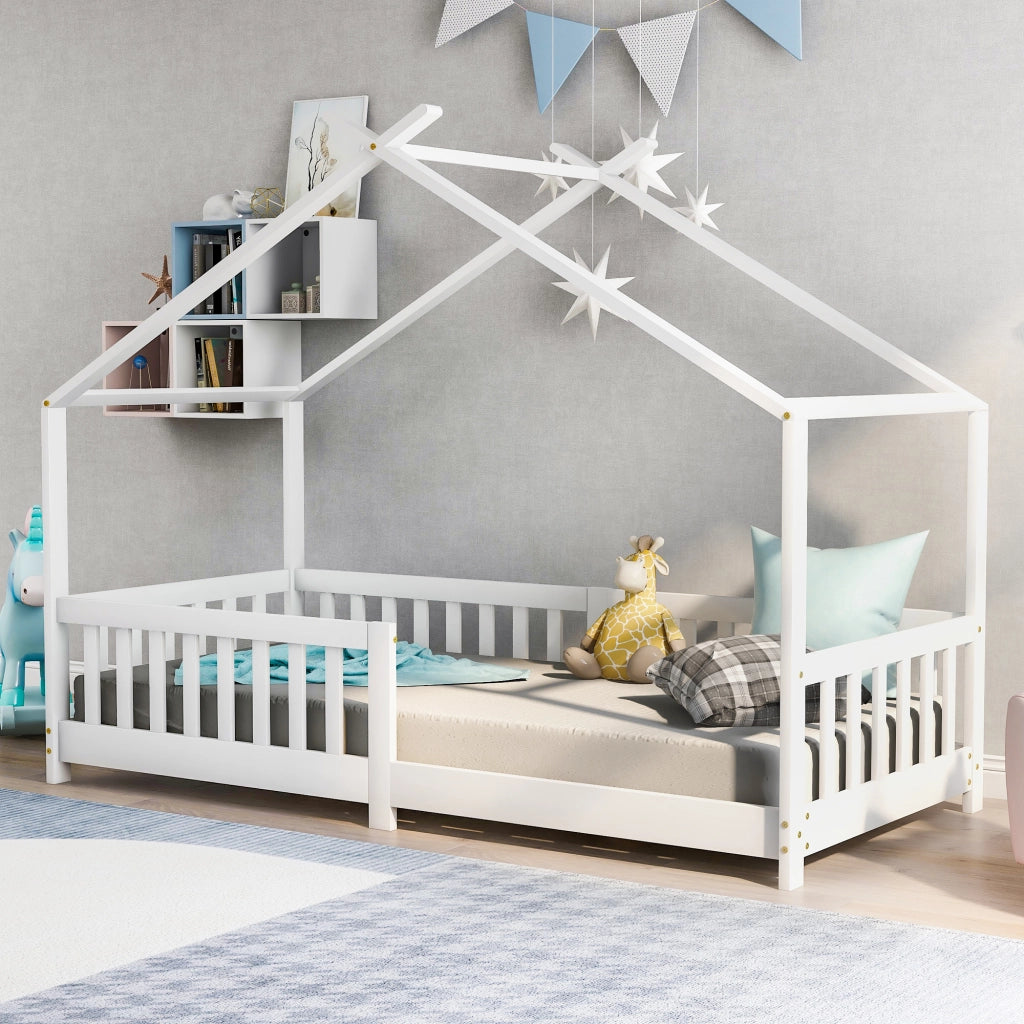 Letto per bambini a casetta 90 × 200 cm con sponde, in legno di pino bianco e spazio sotto il letto