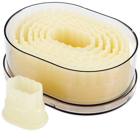 Set di stampi per biscotti in nylon, a forma di cuore e ondulato, bianco, diametro 4,5-12,3 cm, 7 pezzi, plastica
