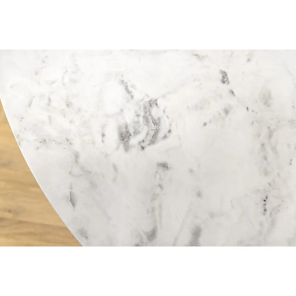 Tavolo rotondo SOLEA – Marmo bianco e base oro – Chic e moderno