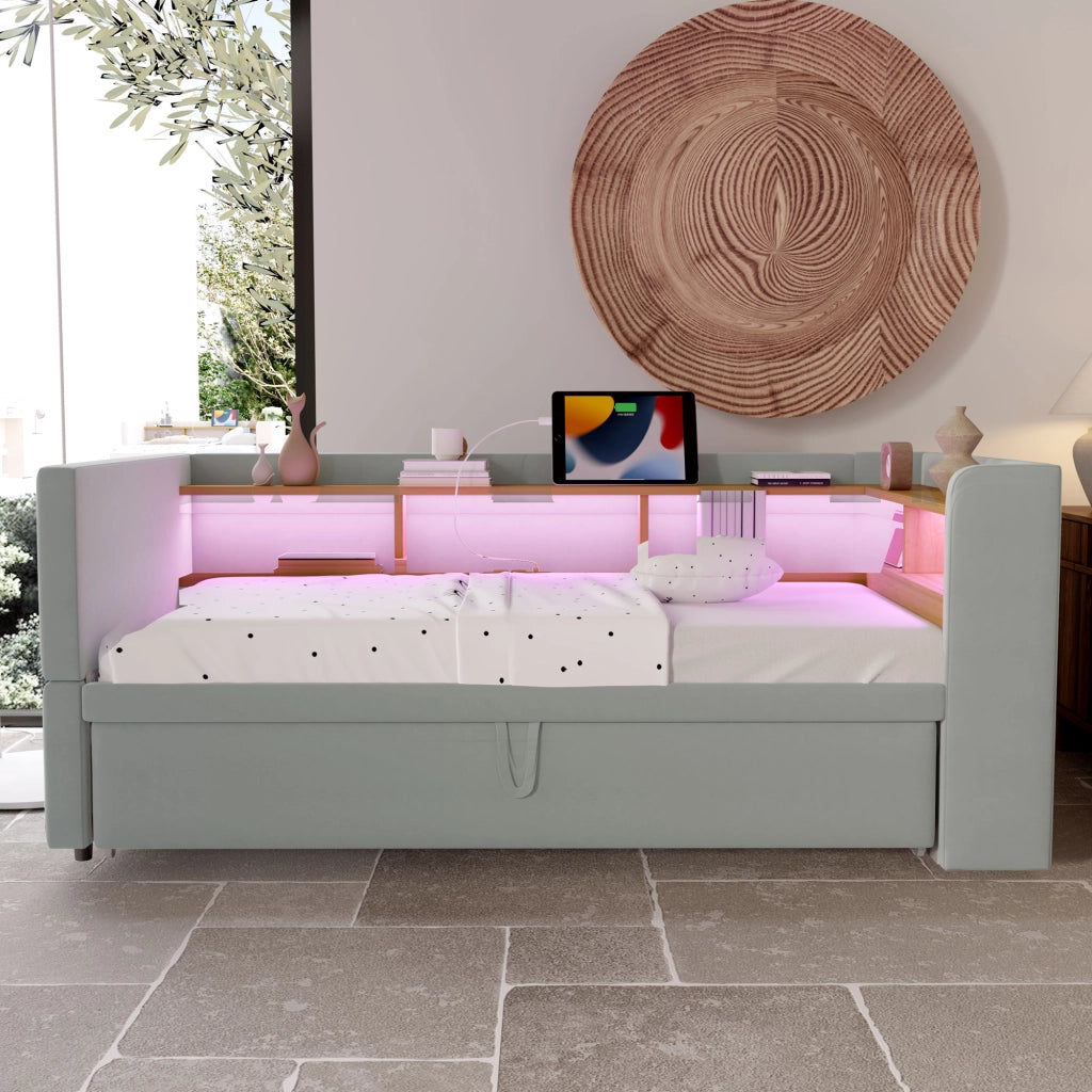 Divano letto 90/180 × 190 cm estraibile con LED prese e vani portaoggetti in flanella grigio chiaro