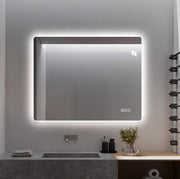Specchio da bagno LED rettangolare 60×80 cm con illuminazione dimmerabile, funzione antiappannamento e montaggio verticale o orizzontale