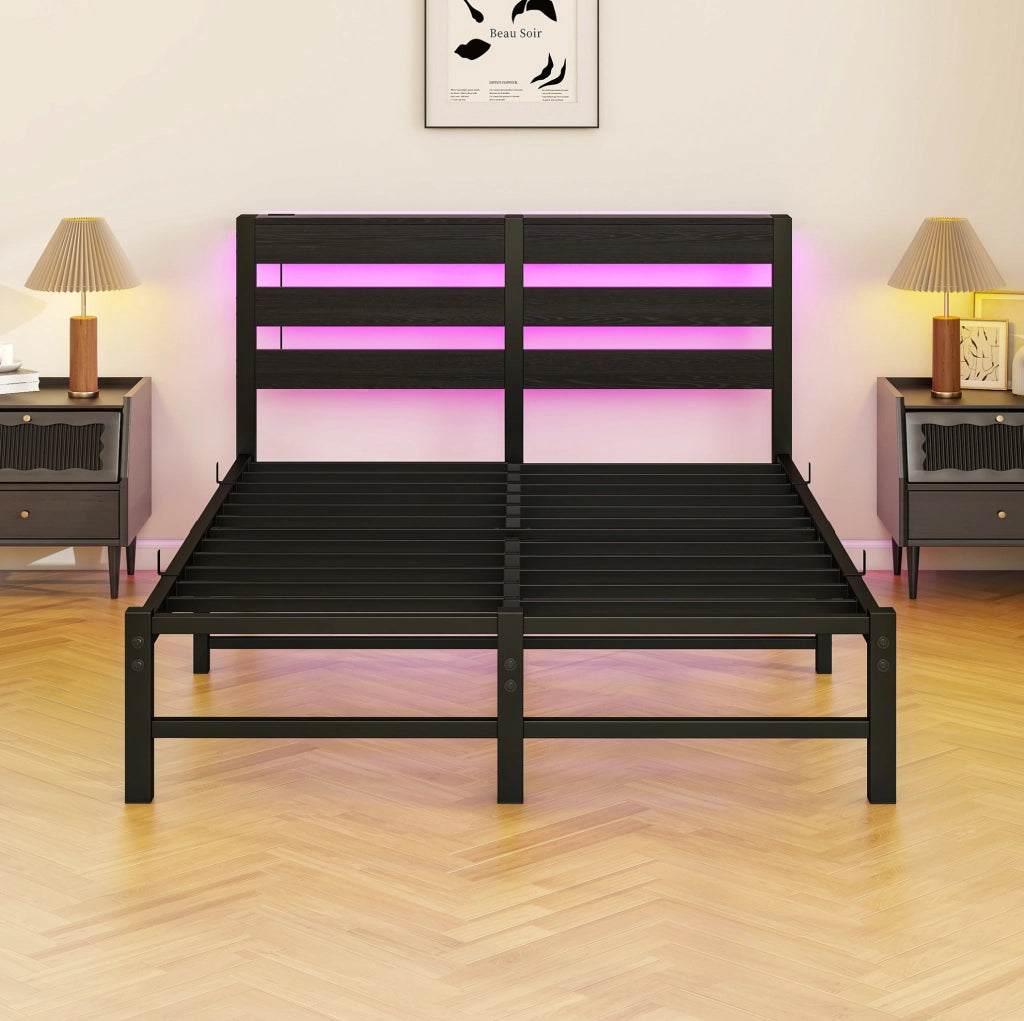 Letto 120x200 cm con LED RGB, 2 porte USB e struttura in metallo e legno nera