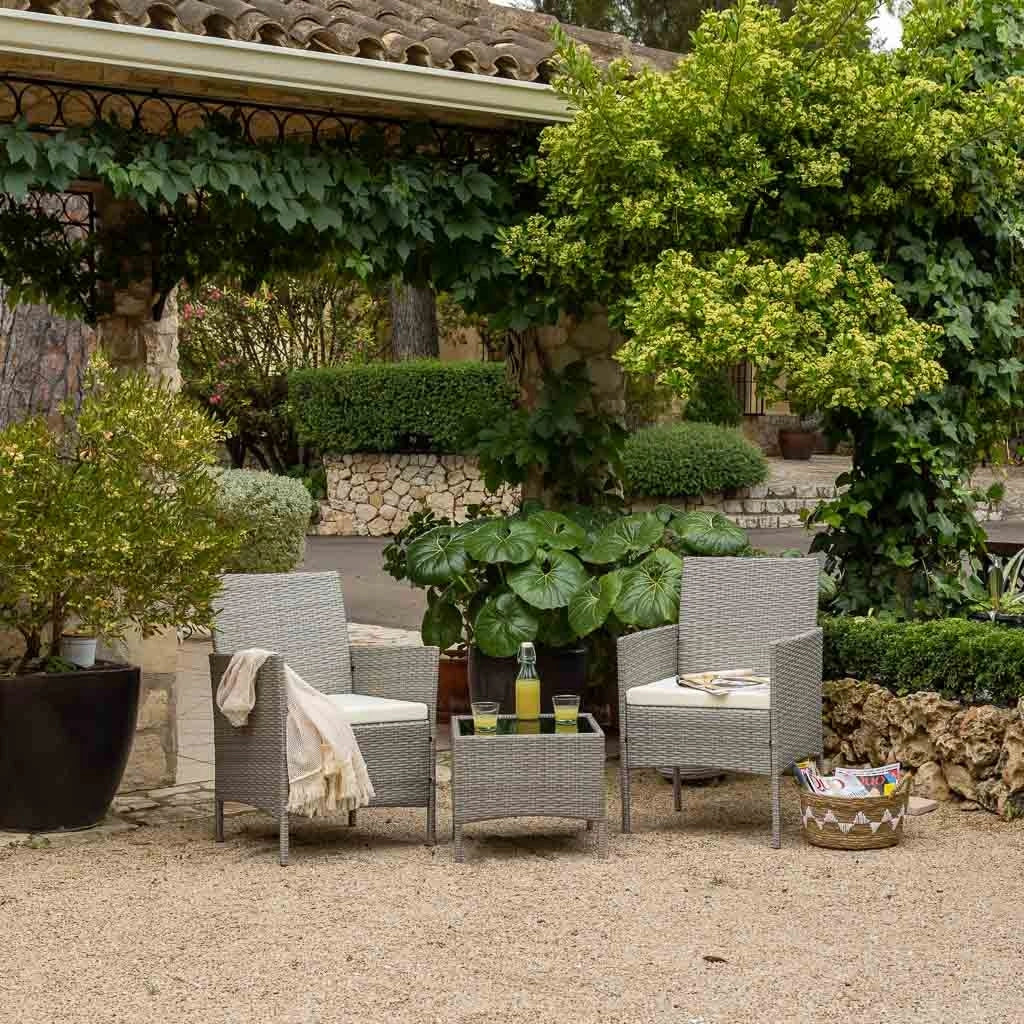 Set tavolo grigio e 2 poltrone