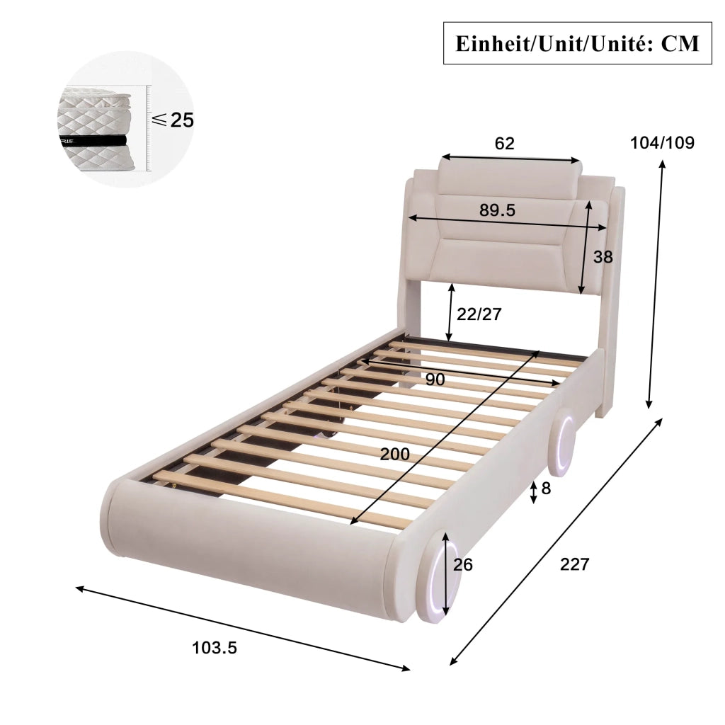 Letto imbottito per bambini 90x200 cm, design auto in flanella color crema, testiera regolabile in altezza su 2 livelli, schienale imbottito, ruote con striscia luminosa