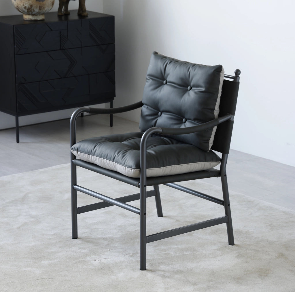 POLTRONA da Accento Moderna Mid-Century in Pelle PU Nera con Struttura in Metallo