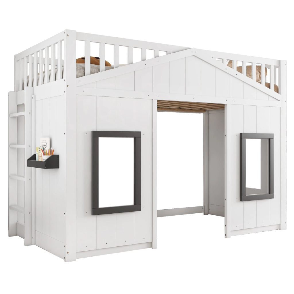 Letto a soppalco a casetta 90x200 cm in pino bianco con finestre e scala; spazio inferiore senza rete