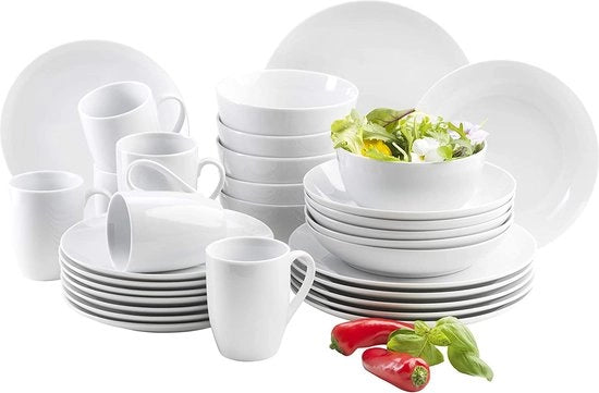 Set di piatti e bicchieri per tavola in materiale ecologico