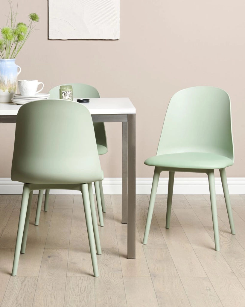 Set di 2 sedie da pranzo Verde chiaro Seduta sintetica imbottita Sedute da cucina Soggiorno moderno e minimalista