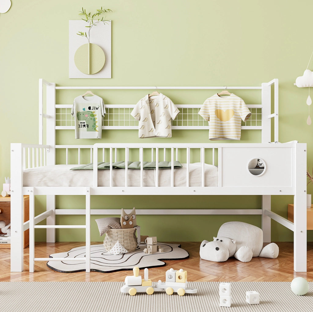 Letto a soppalco basso per bambini 90x200 cm in metallo bianco HOMVRA