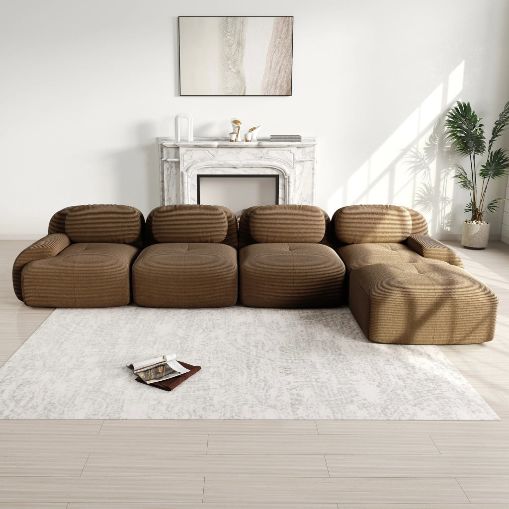 Divano angolare modulare 4 posti con chaise longue e base antiscivolo, in velluto a coste marrone, 388 × 178 × 70 cm