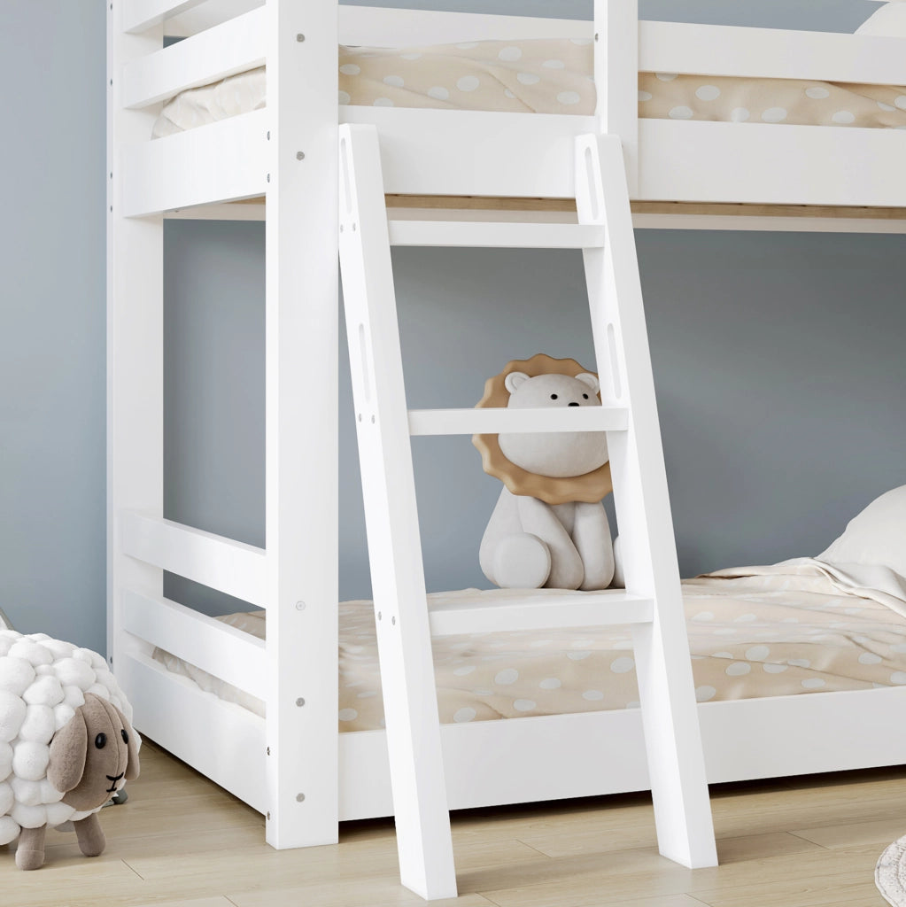 Letto a castello per bambini 90x200 cm con lavagna e scala inclinata in pino bianco