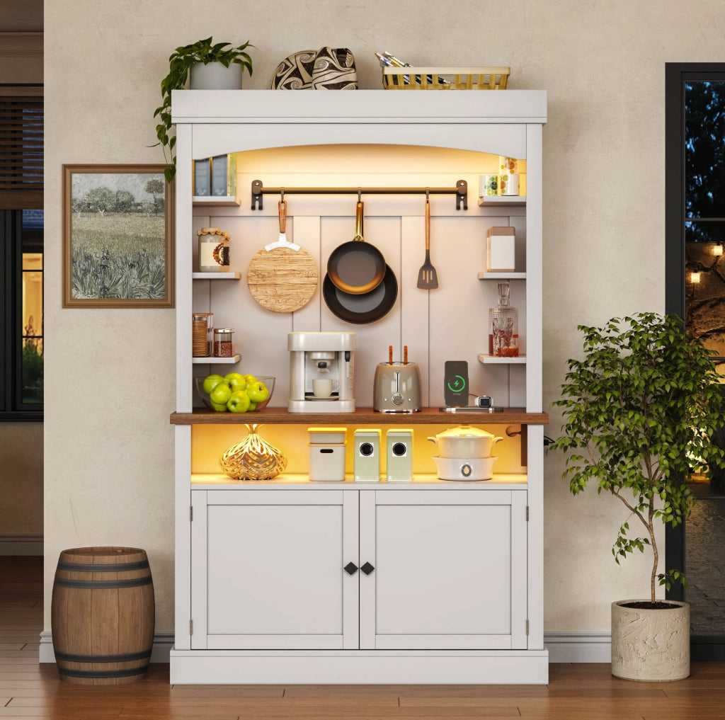 Mobile alto 106x43x183 cm con LED RGB, prese e USB in MDF bianco