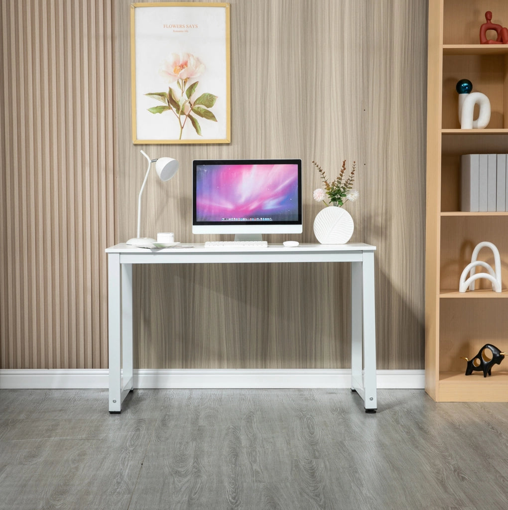Scrivania Bianca per Computer con Piano Ampio e Design Moderno