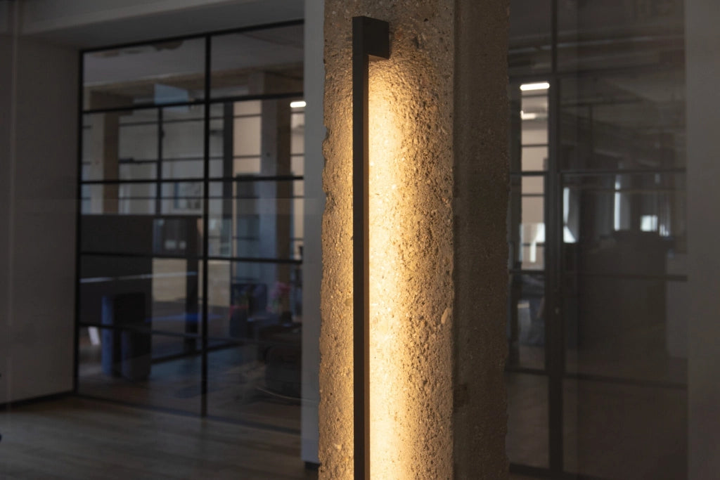 Applique esterna minimal nera 80cm LED 10W IP54 Kanlux