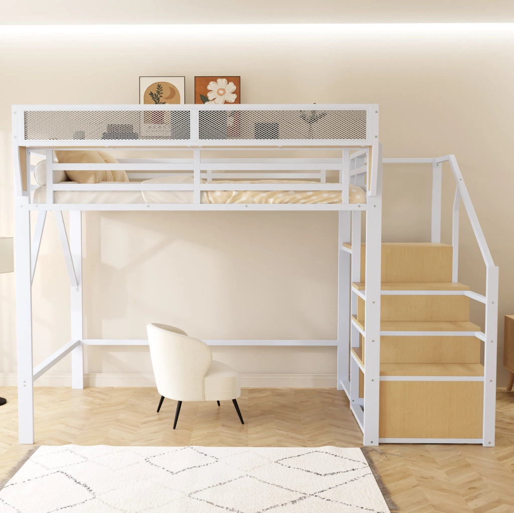 Letto a soppalco 140x200 cm in metallo con scaletta di sicurezza e ripiano modulabile, bianco