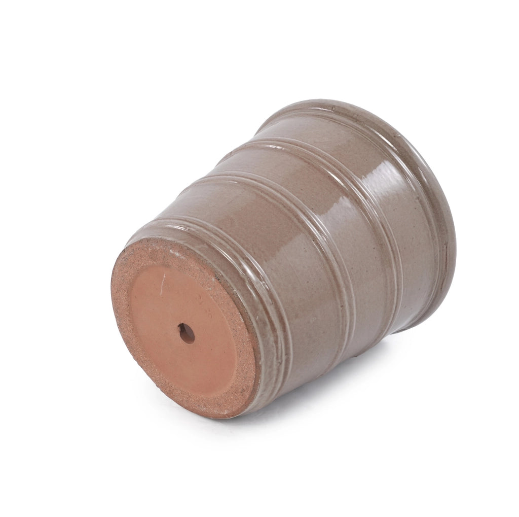 Vaso da Fioriera in Ceramica Fatto a Mano Ø 24 cm, Taupe Brillante con Rilievi Orizzontali, Traspirante e Resistente al Gelo, con Fori di Drenaggio