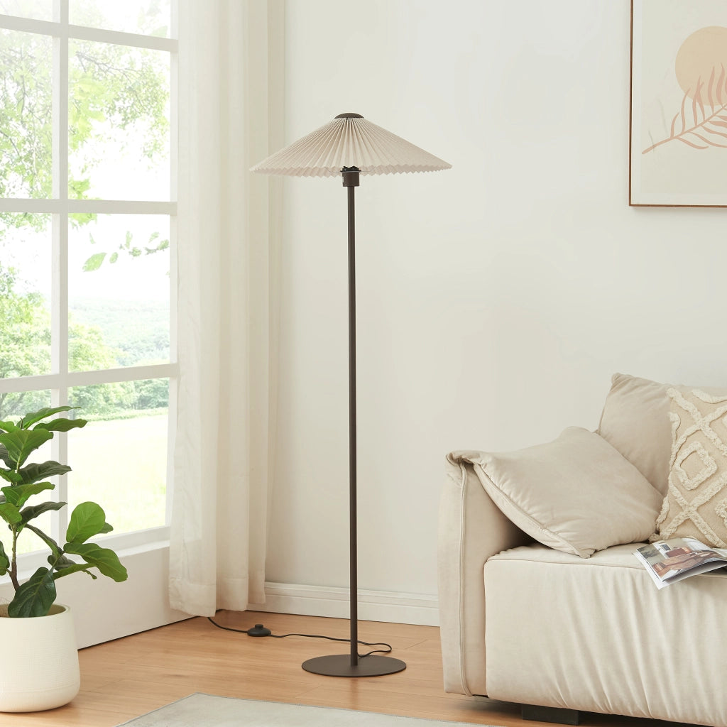 Lampada da Terra Appledore con Stelo Marrone e Paralume a Cono Piatto Pieghettato Bianco lux.pro