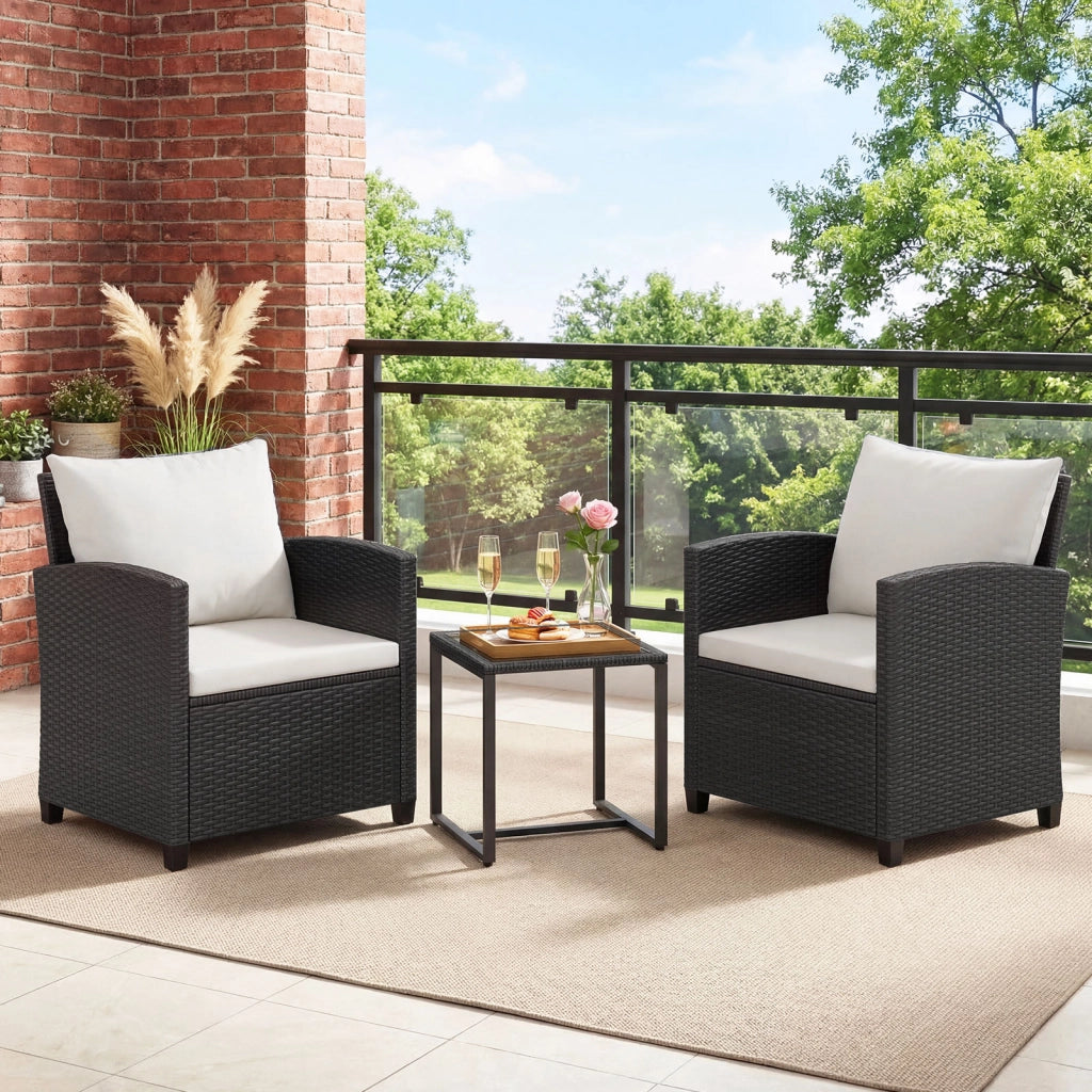 Set mobili da giardino a 3 pezzi con 2 poltrone e 1 tavolino in vetro temperato, Salotto da esterno in rattan PE Nero+Beige