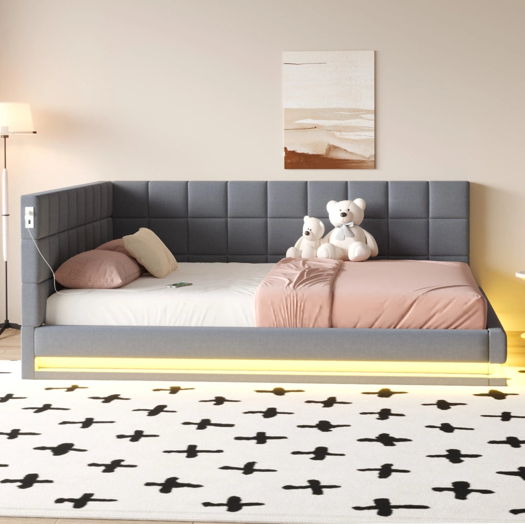 Divano letto imbottito 160x200 con LED, USB e rete a doghe