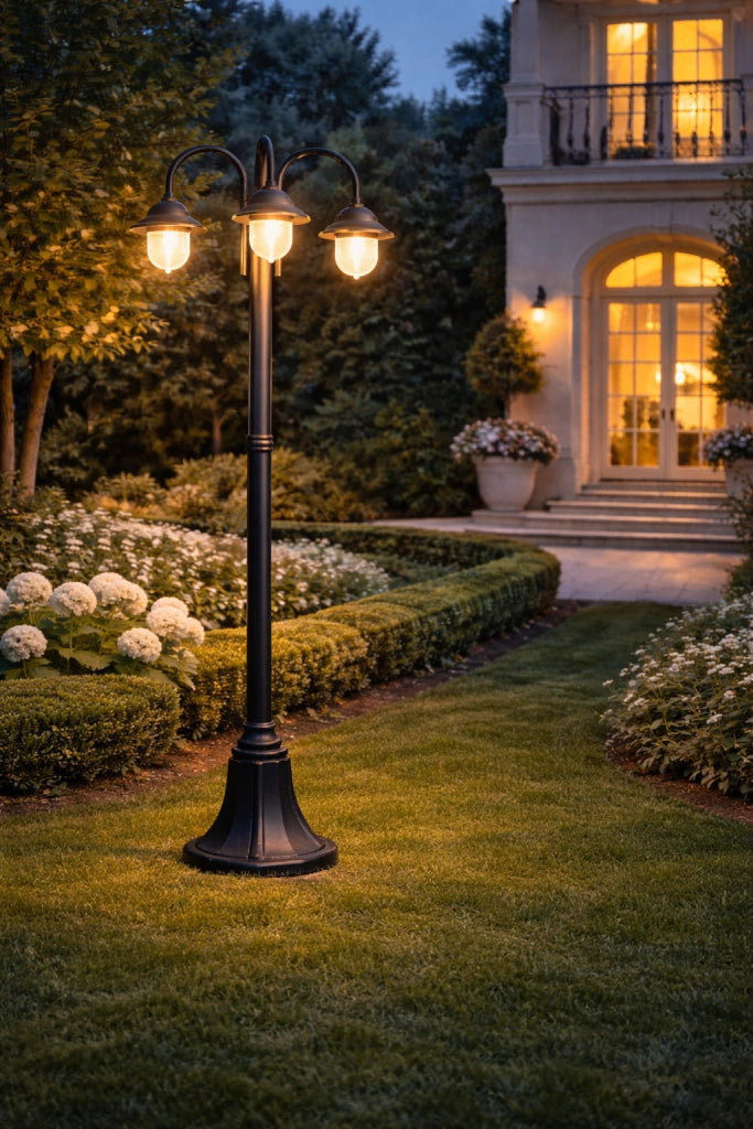 Lampione da Giardino 3 Luci E27 IP54 in Alluminio Nero, Palo Esterno Classico con Diffusori in Policarbonato, Stile Vintage per Vialetto e Cortile