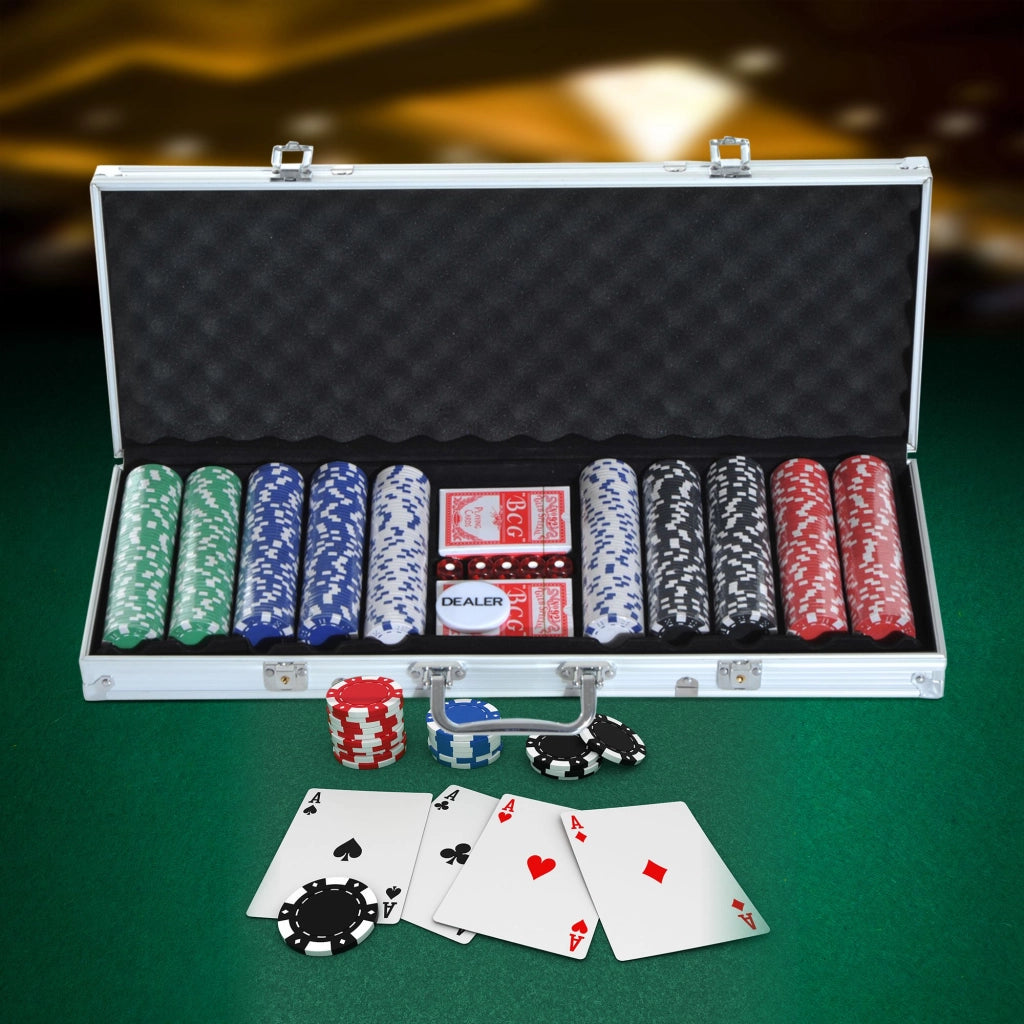 Set da poker completo di 500 fiches, 2 mazzi di carte e 5 dadi in una custodia di alluminio (55,5 x 22 x 6,5 cm) ideale per serate di poker e giochi