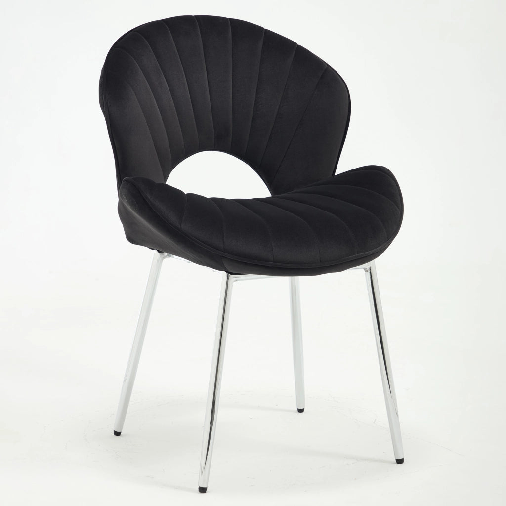 Sedia da pranzo in velluto nero con struttura in metallo, schienale curvo e design senza braccioli
